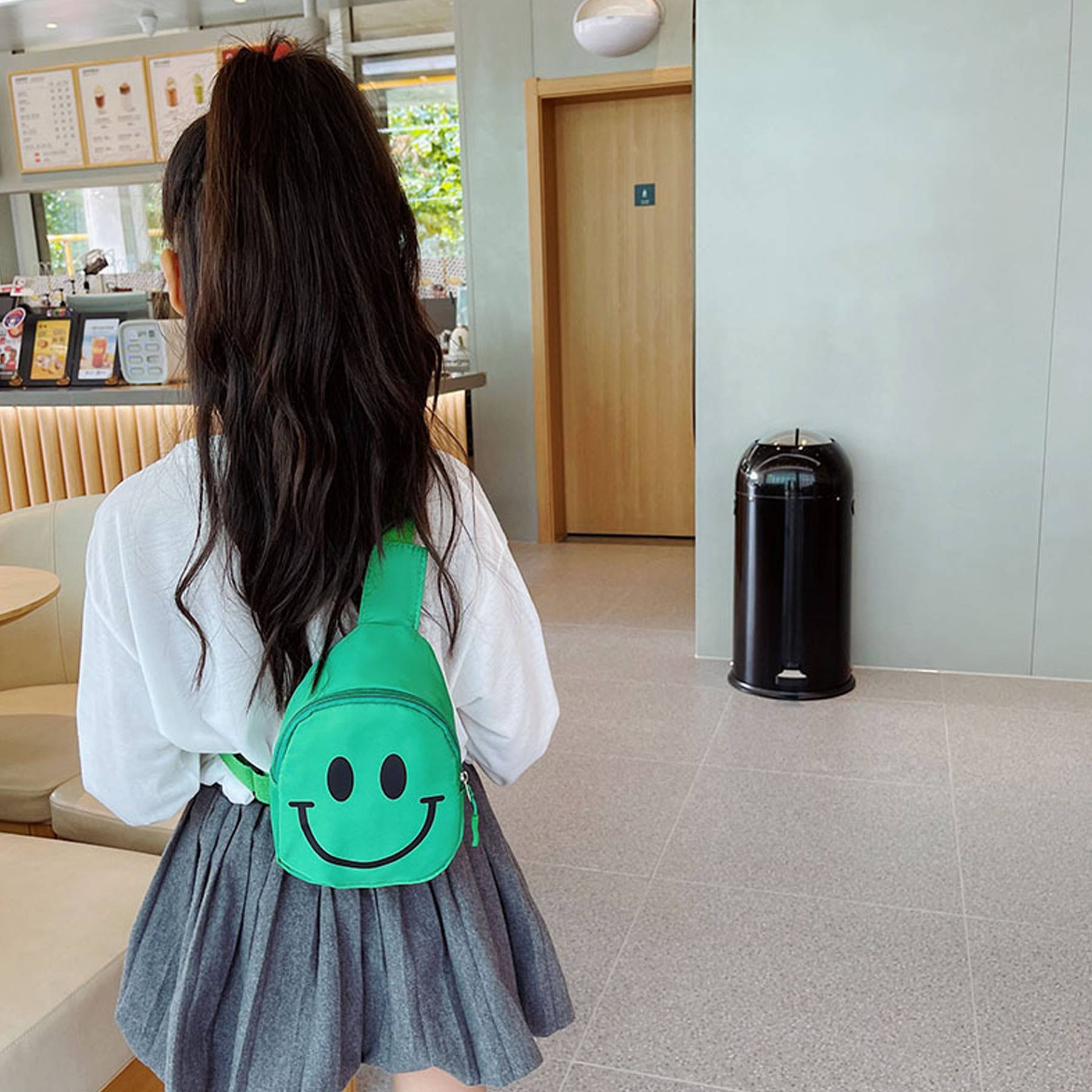 Children's Cute Smiling Face Small Shoulder Bag 4