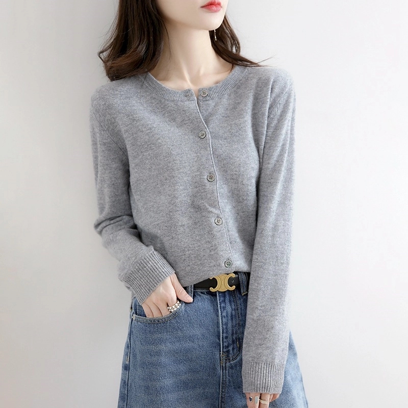 Ladies' Cardigan Sweater 3