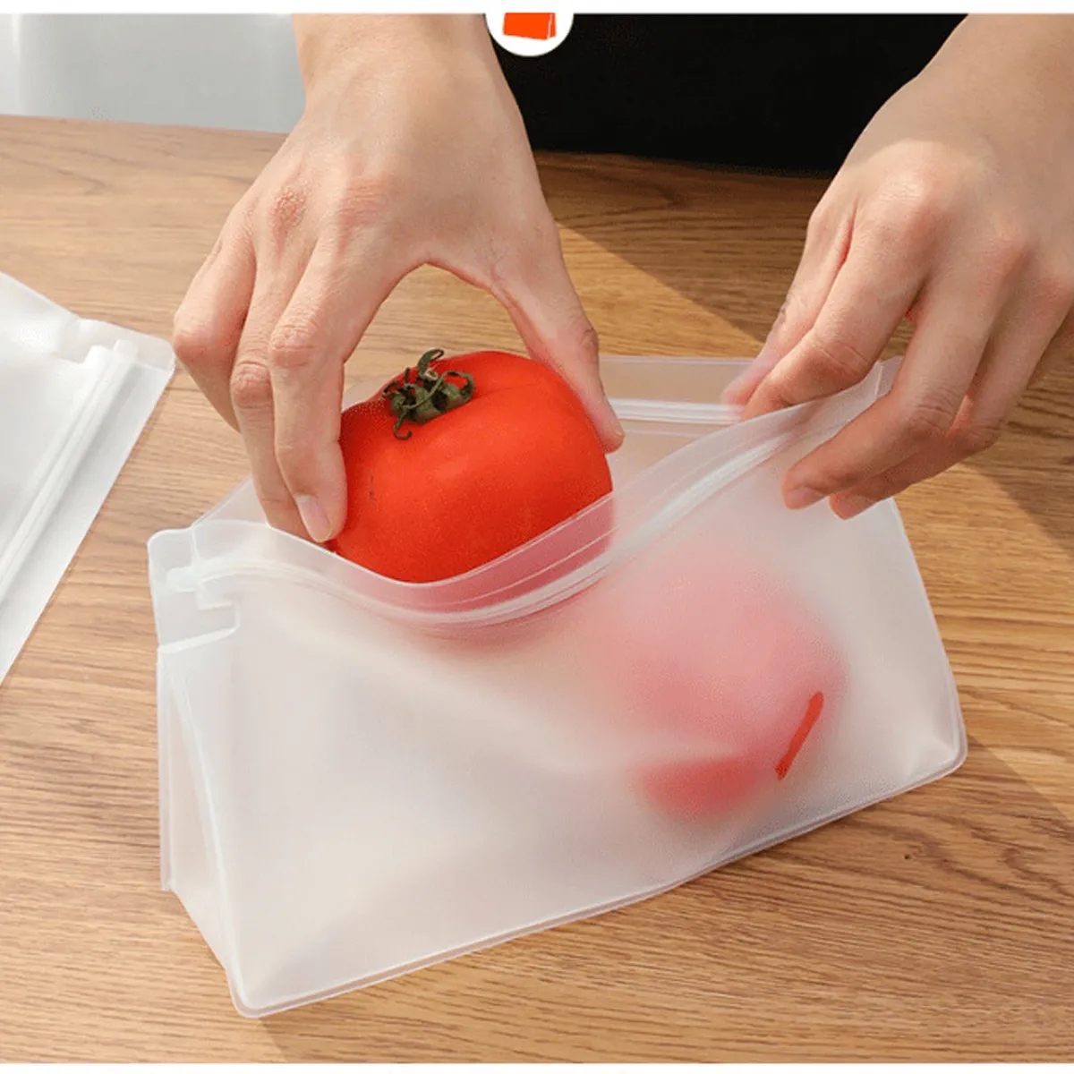 BPA-Free Leakproof Reusable Freezer Bags for Food Storage 4