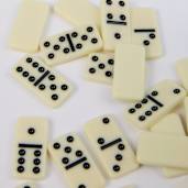 On-The-Go Dominoes Set 18