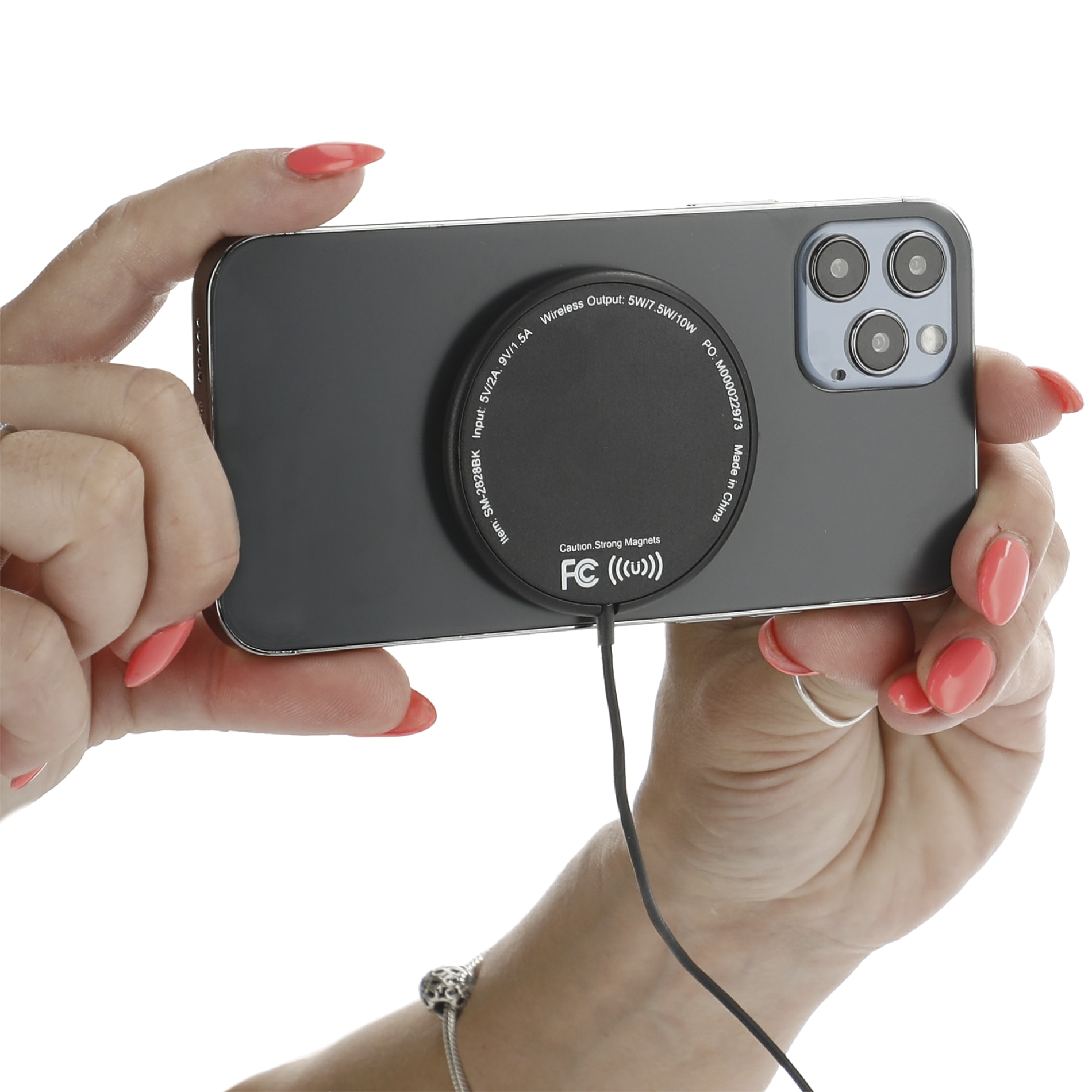 MagClick™ Fast Wireless Charging Pad 9