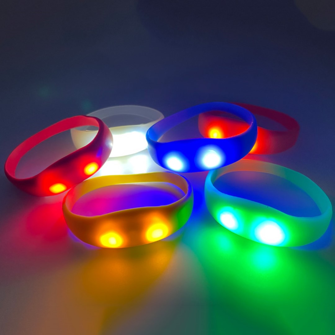 LED Flashing Bracelet Glowing Bangle 2
