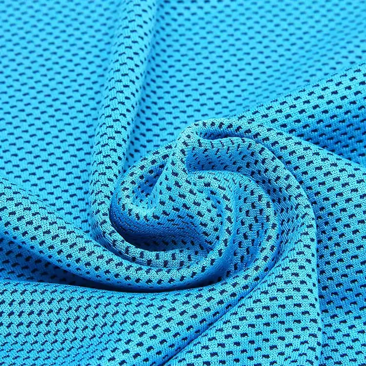 Cooling Towel with Zip Pocket 5