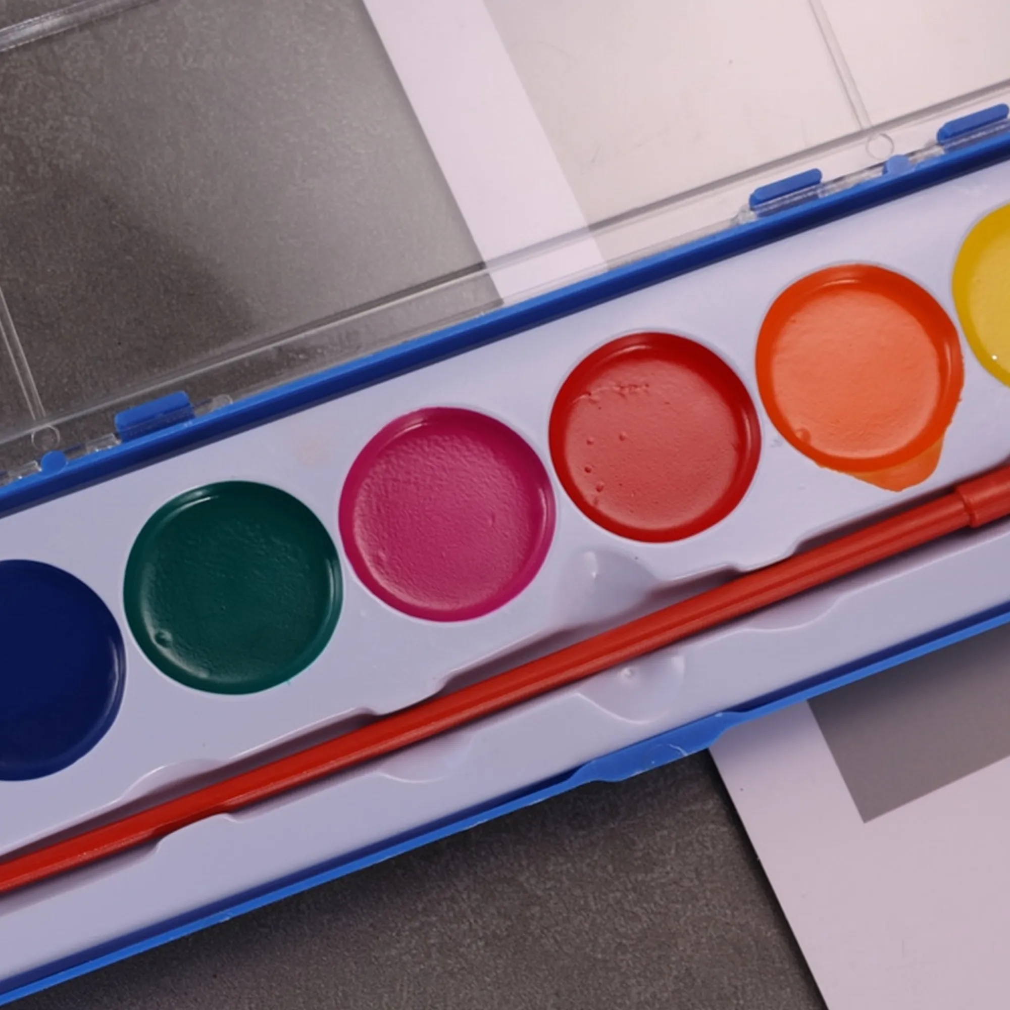 8-Color Solid Watercolor Paint Set For Kids 8