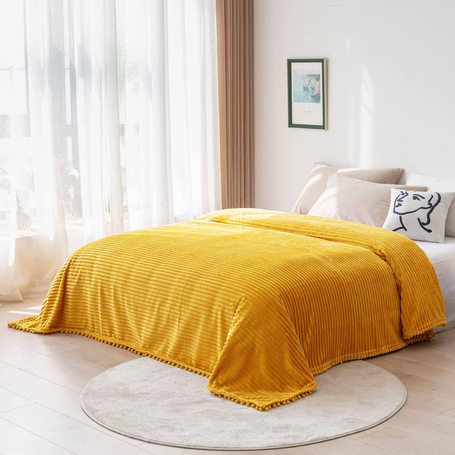 Tassel ball magic velvet striped blanket 4