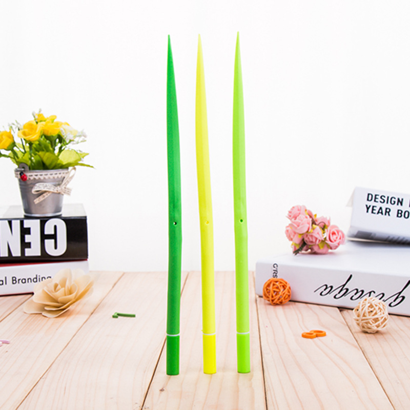 Novelty Flexible Grass Pen 1