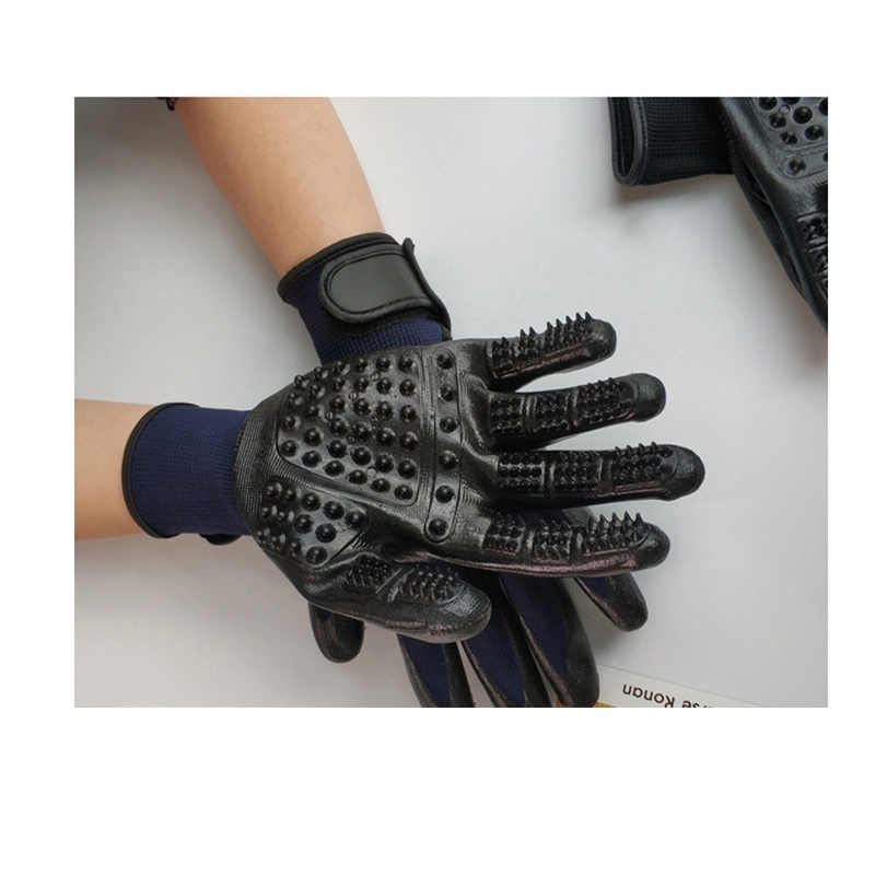 Gentle Deshedding Brush Pet Grooming Gloves 5