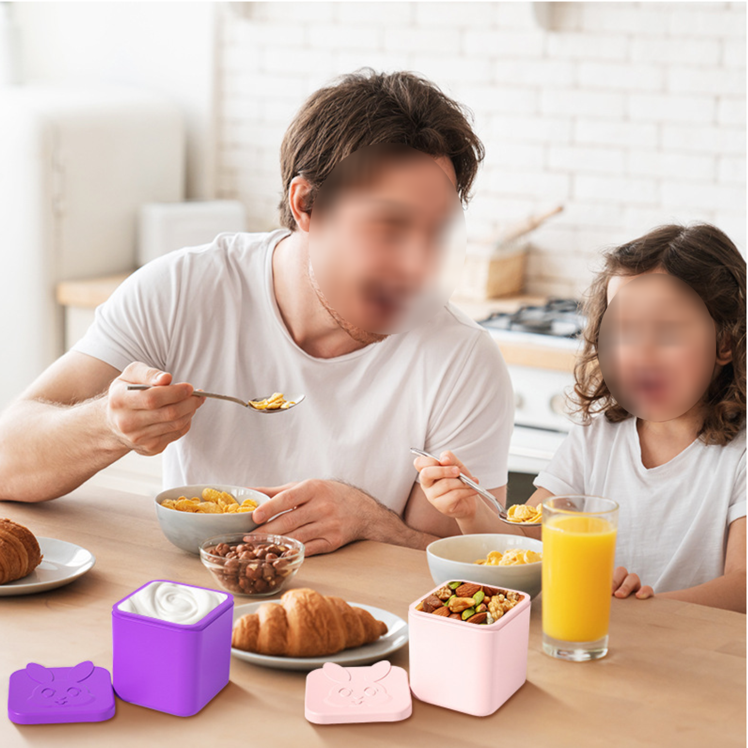 4oz Leakproof Silicone Food Storage Container 2