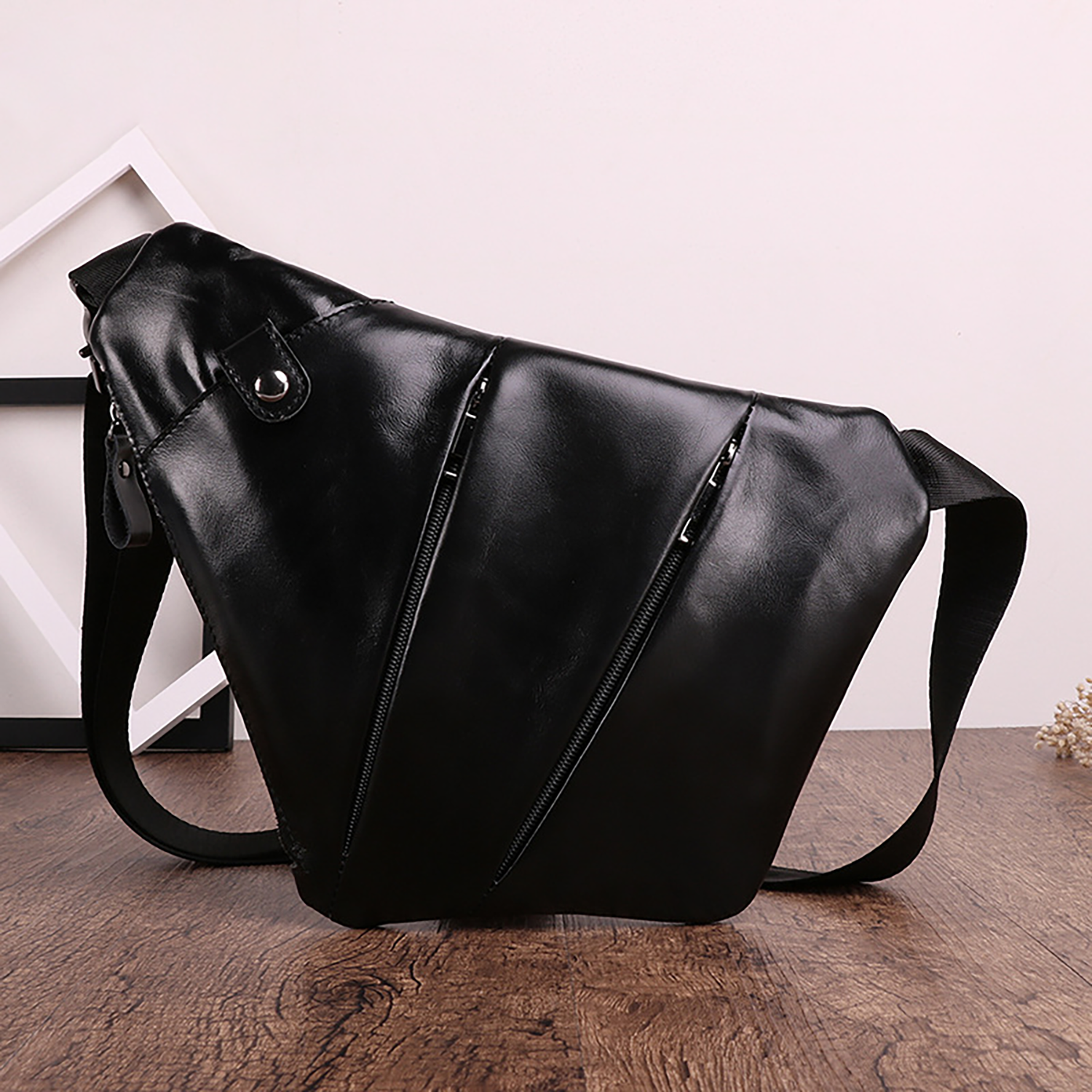 Men's Outdoor Sports Genuine Leather Crossbody Bag 2