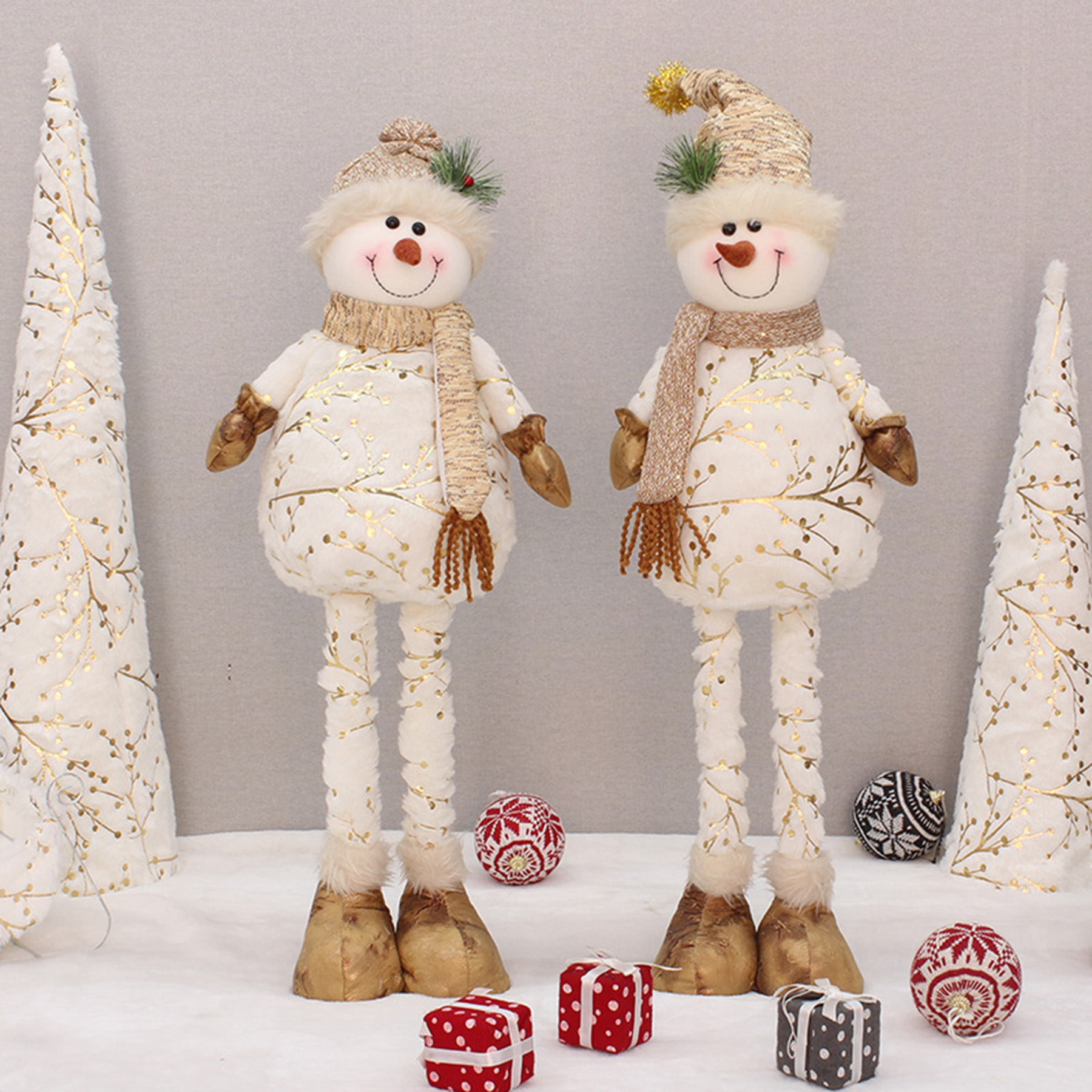Christmas Sitting Figurine Dolls 2