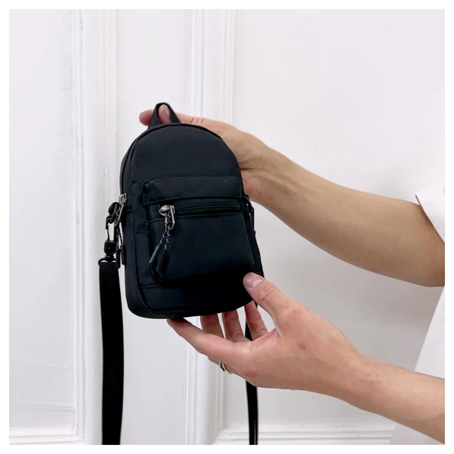 Sling Chest Bag for Men and Women 3