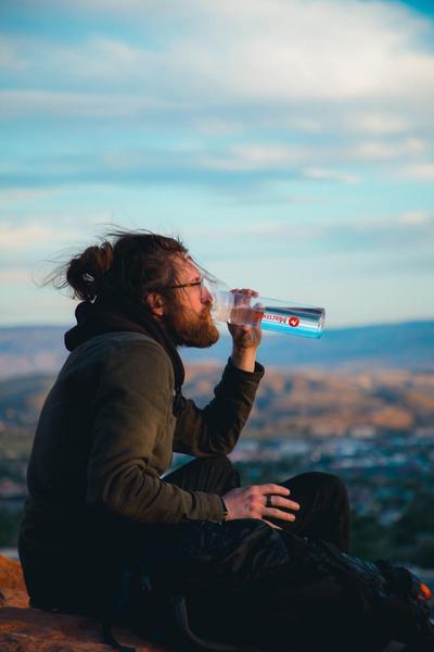 YUMA 25 oz. Clear Freedom Bottle with Guzzler Lid 22