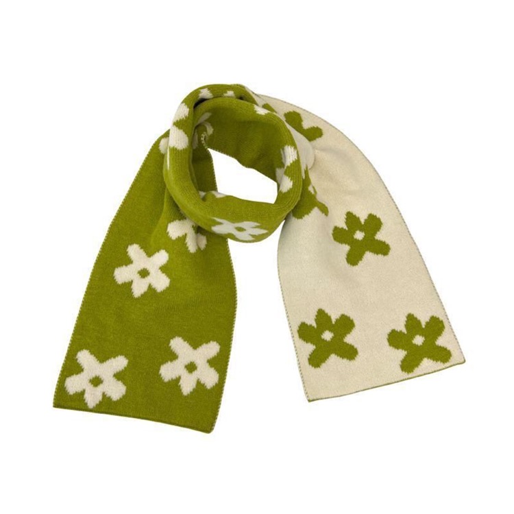 Double-Sided Floral Knitted Wool Scarf 3