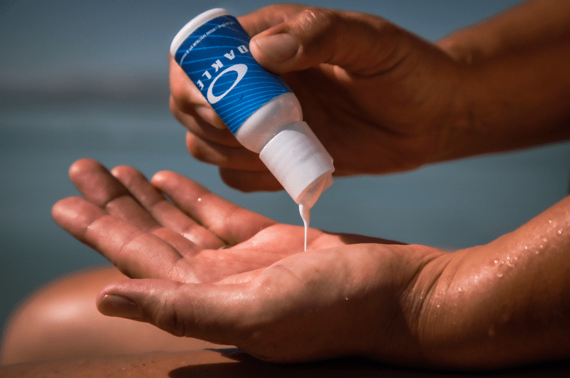 1 oz. SPF 30 Sunscreen in Clear Round Bottle 5