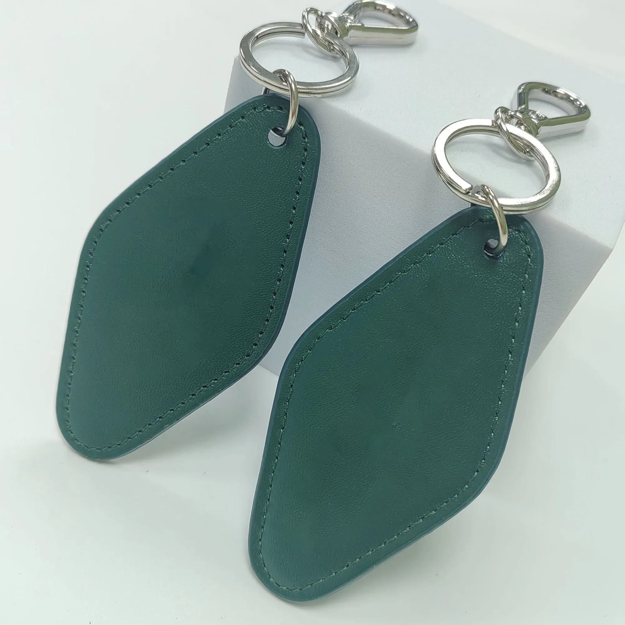 Diamond-shaped lychee grain leather double-sided hot stamped 2