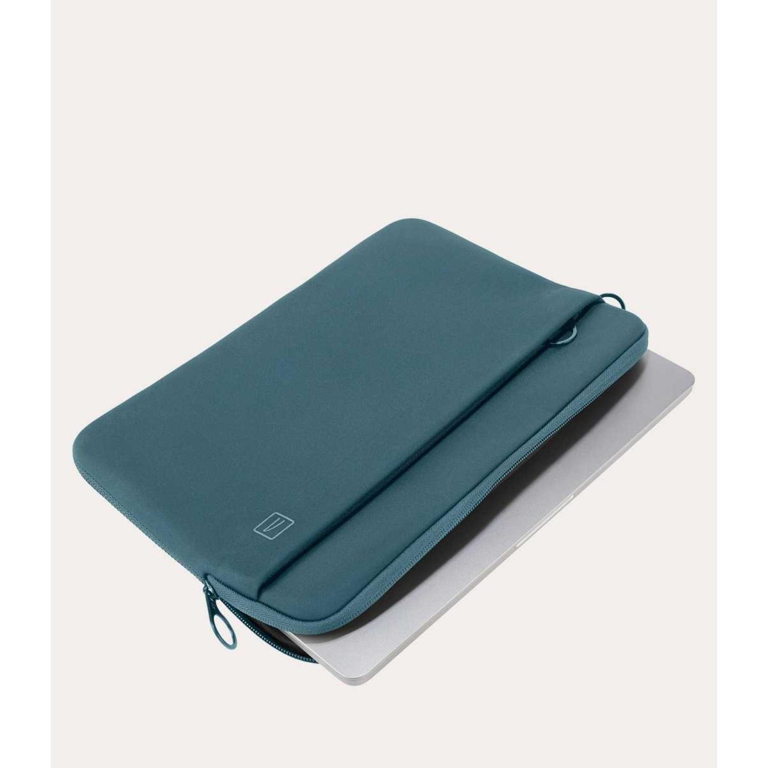 TUCANO® - Italy Recycled Anti-Slip Business 14" Laptop Sleeve 3