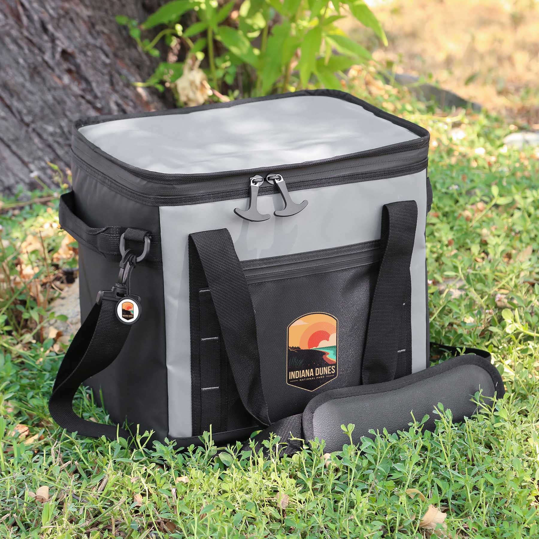 24 Can Glacier Peak Xl Cooler Bag 5
