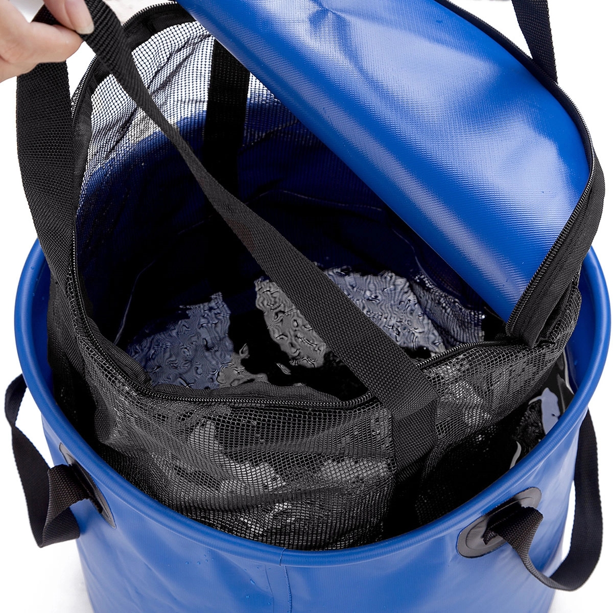 Collapsible Fishing Bucket With Handle 3