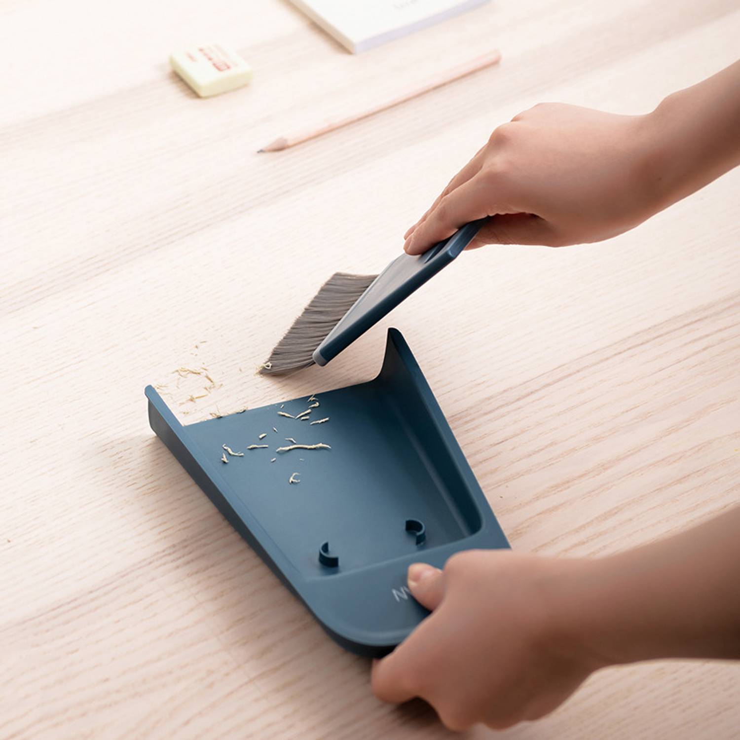 Compact Handheld Broom Dustpan Combo Set 6