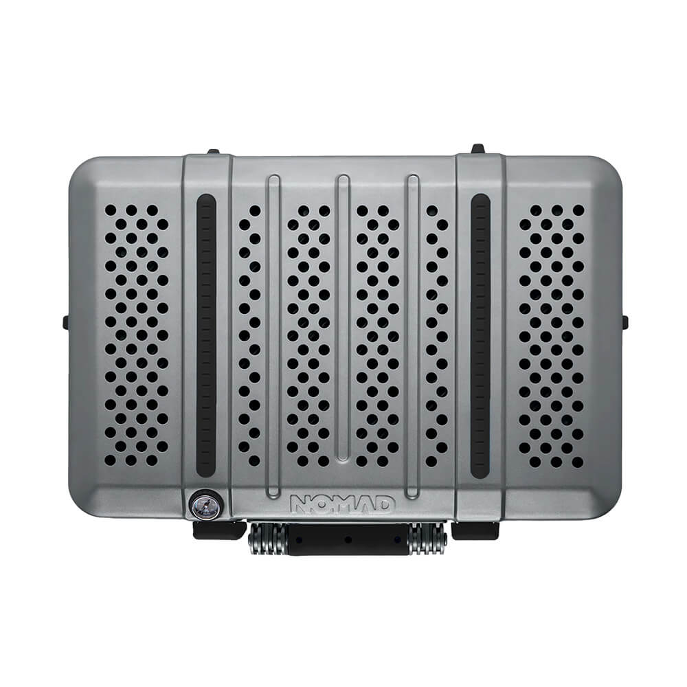 Nomad Grill & Smoker 7