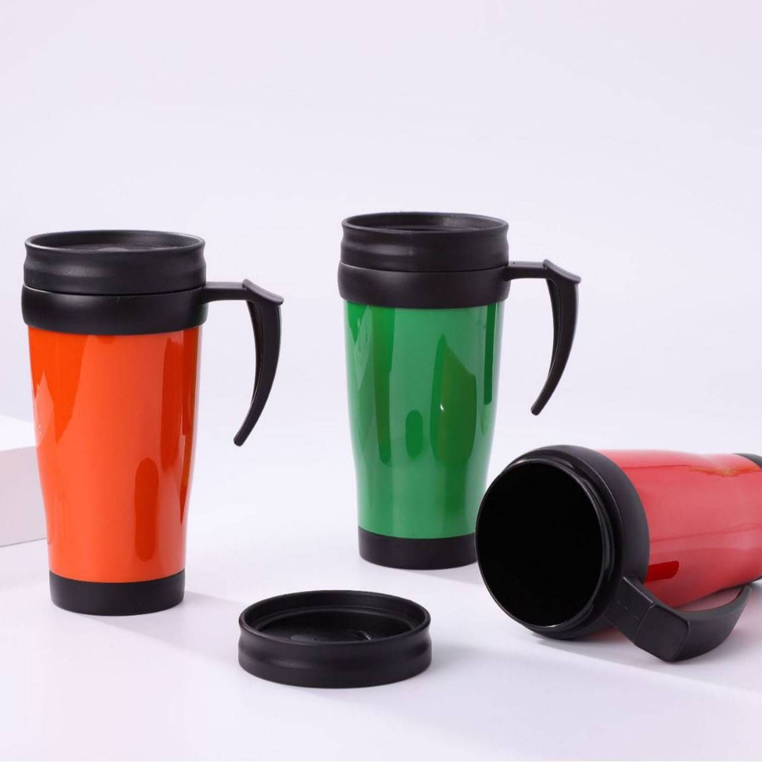 17 oz Plastic Travel Mug with Handle 3