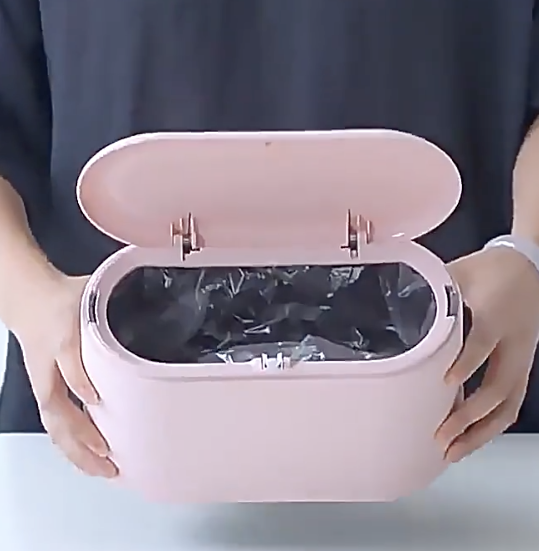 Mini Trash Can with Lid 19