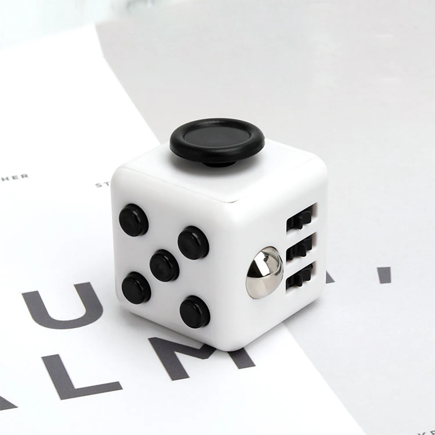 Anti-Anxiety Artifact Decompression Dice 2