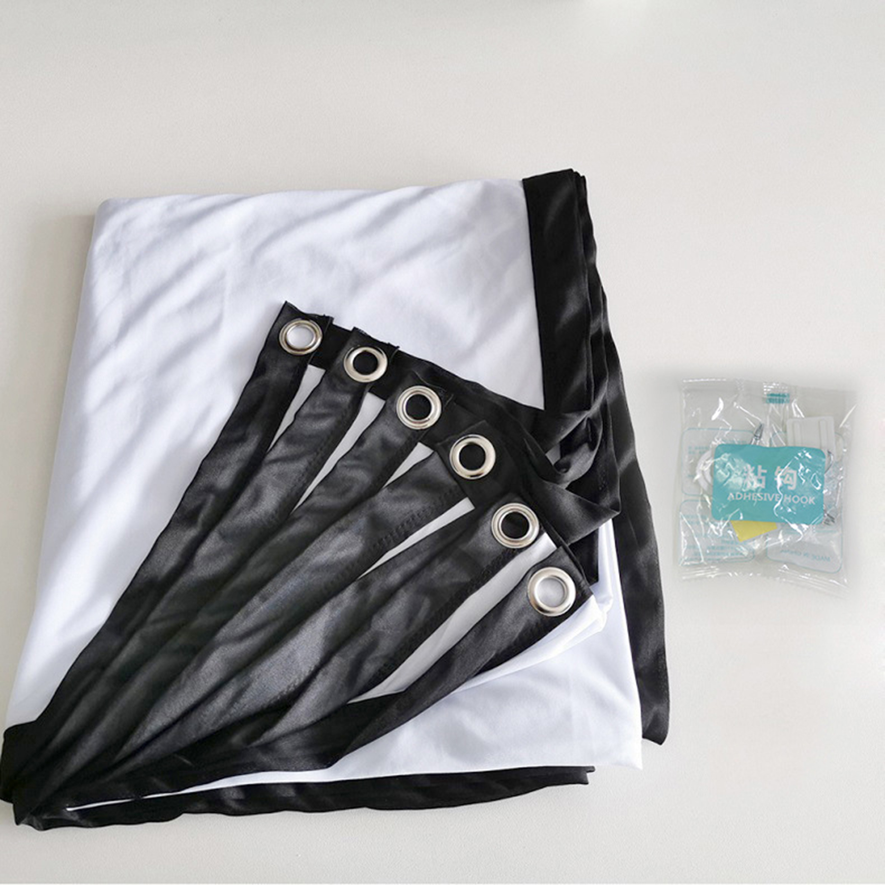 Projector Screen Wide Viewing Angle 2