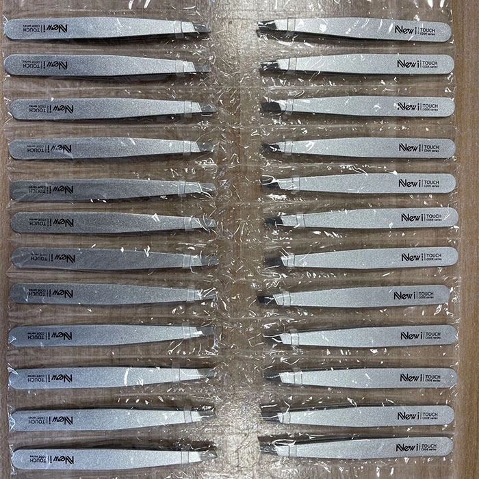 Matte Silver Slant Tweezer 2