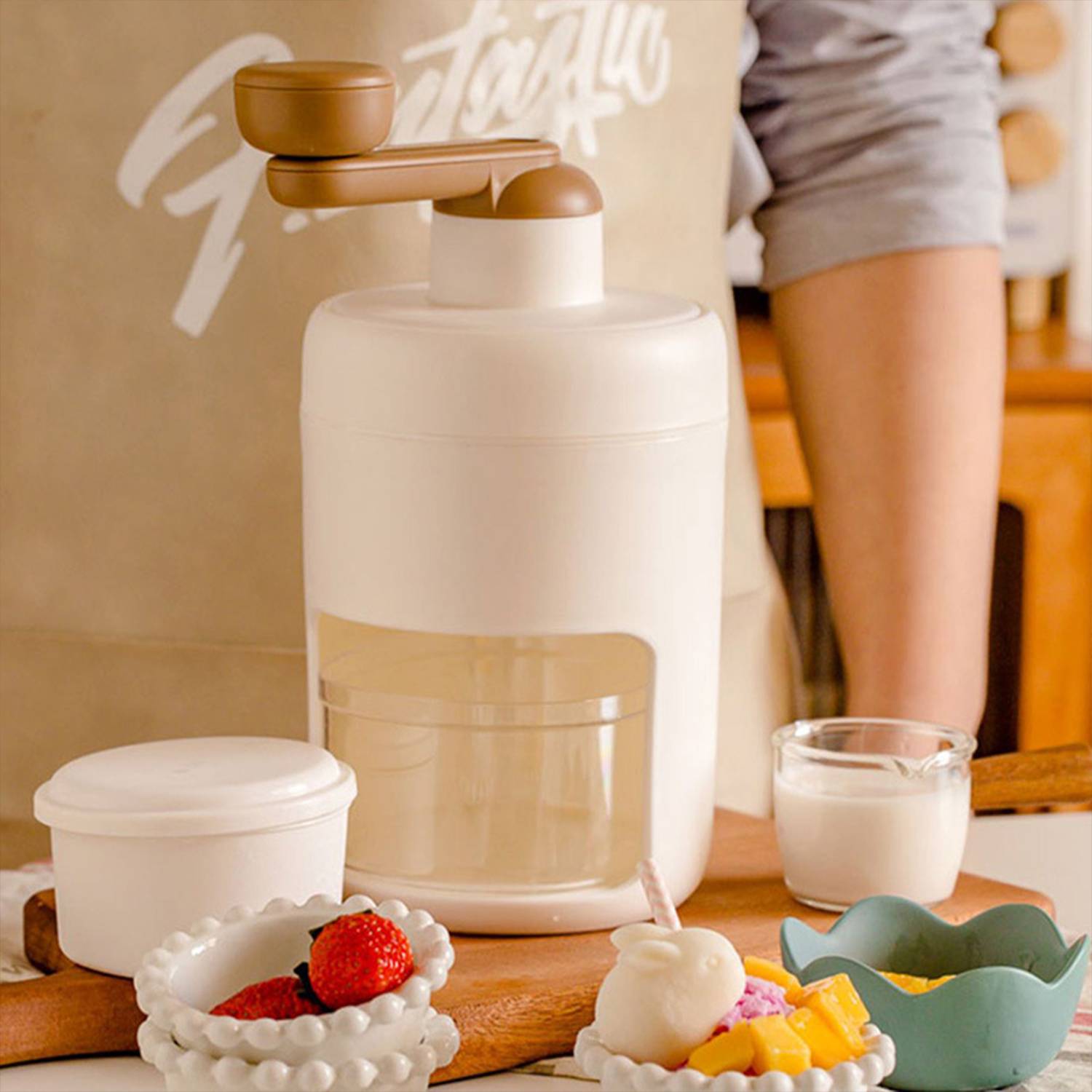 Hand Shaker Ice Machine 7
