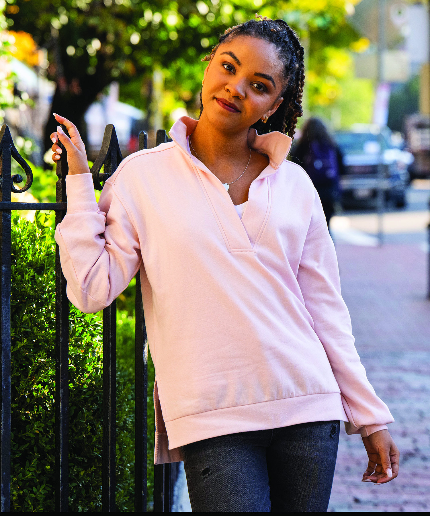 Women's Coastal Sweatshirt 22