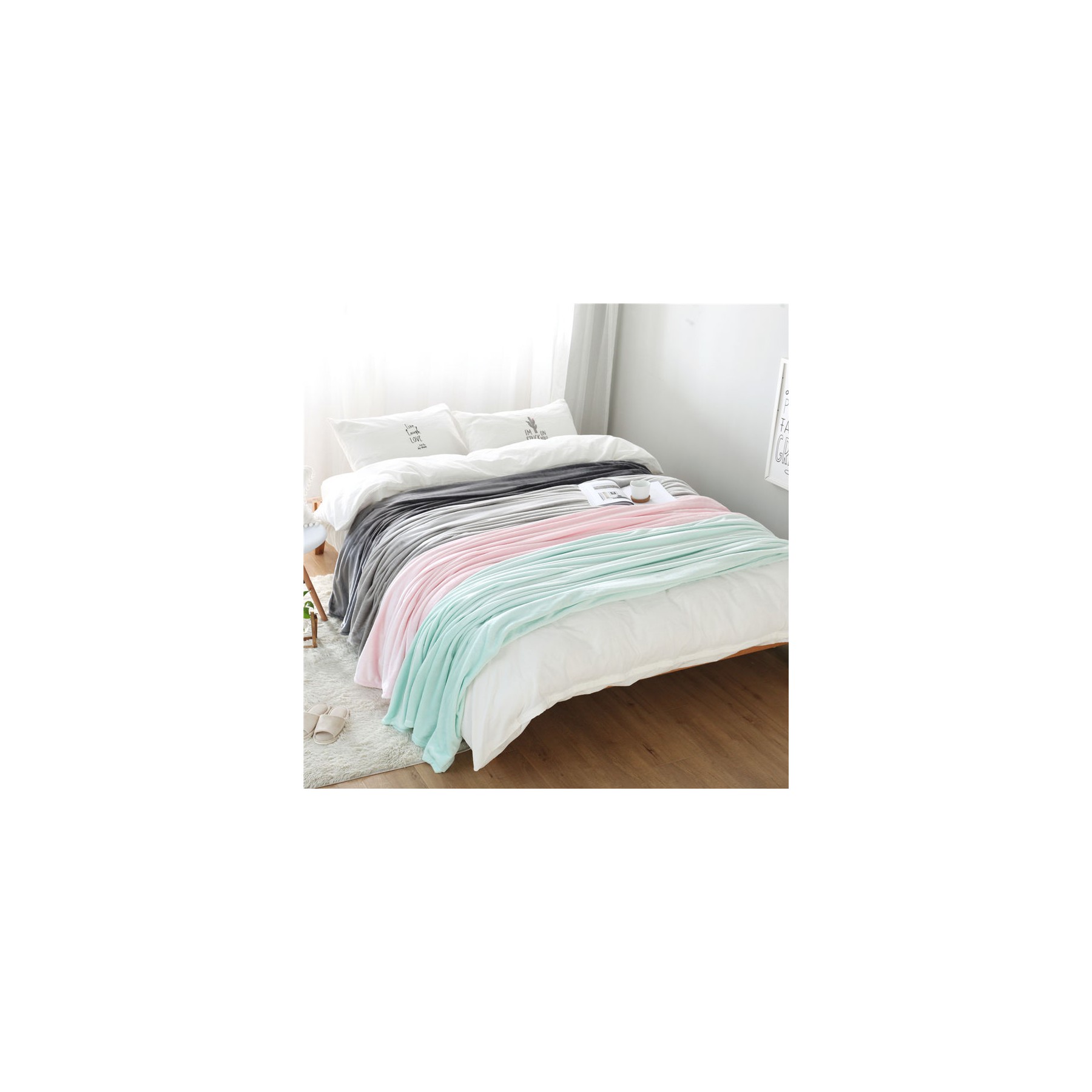 Flannel Fleece Microfiber Throw Blanket 1