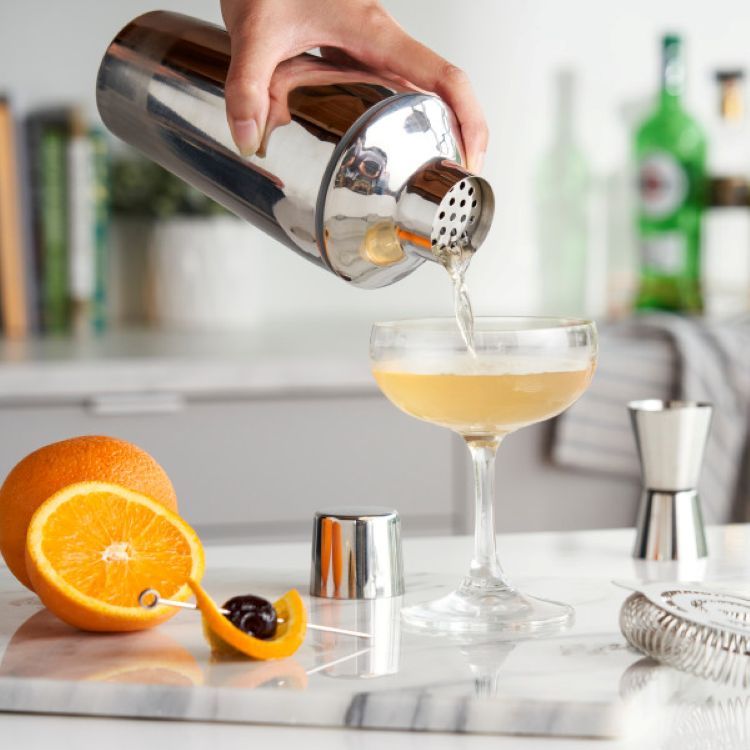 True® Retro™: 24 oz Cocktail Shaker 1