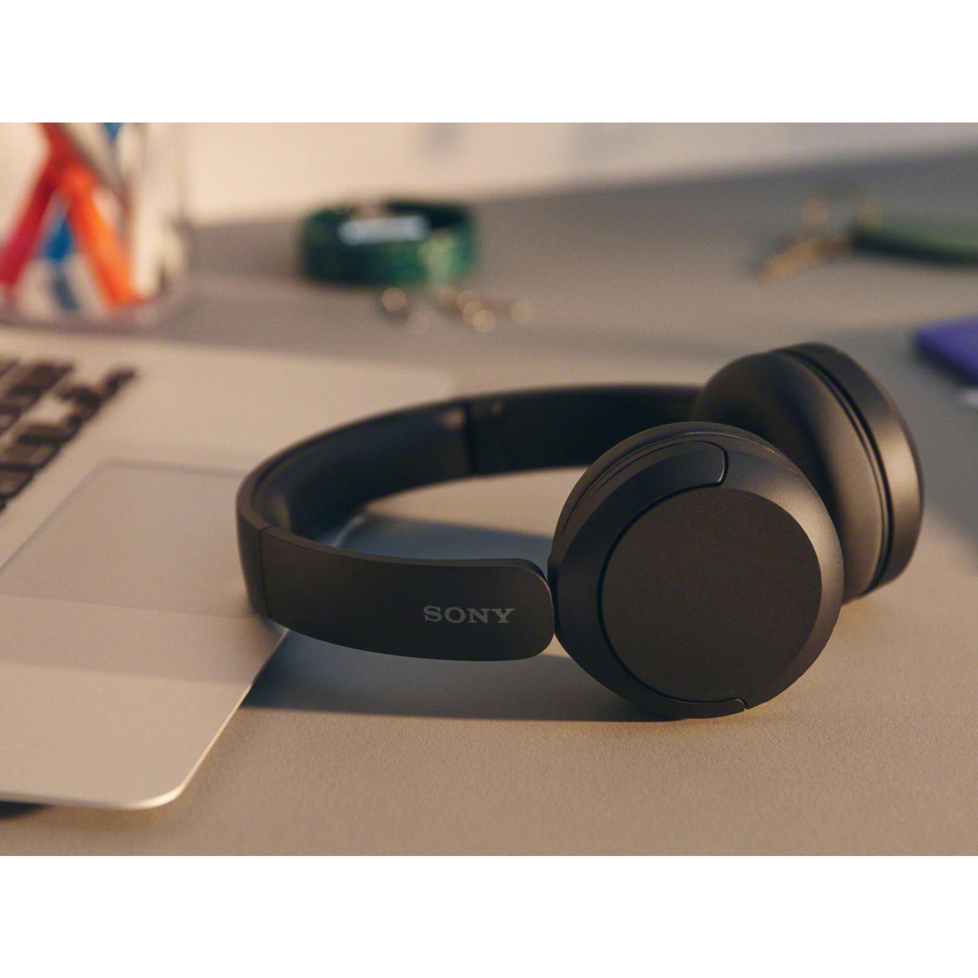 Sony WH-CH520 Wireless Headphones with Microphone 40
