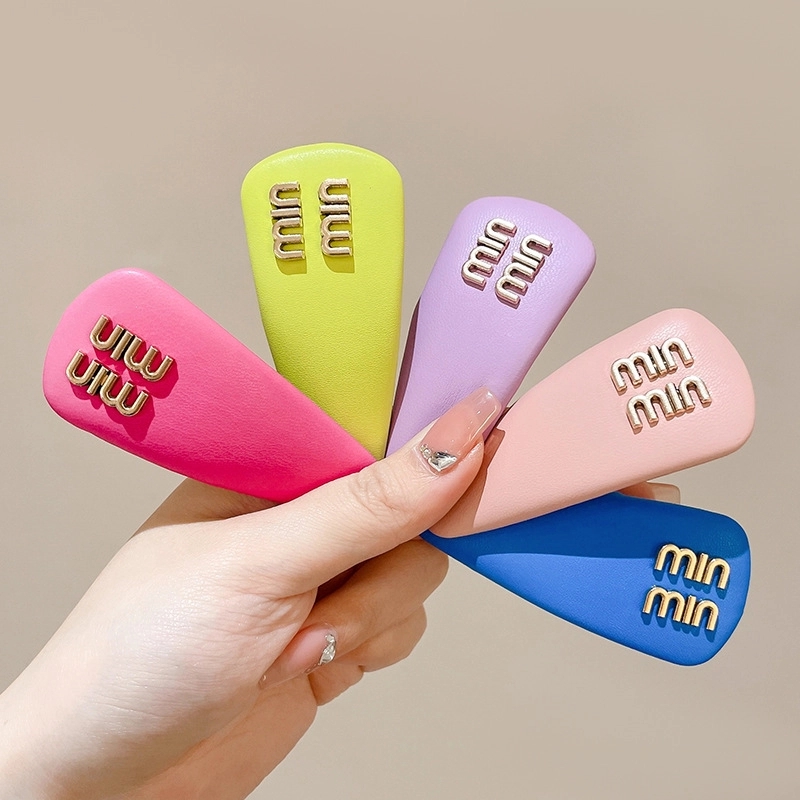 Drop-Shaped Clips 2
