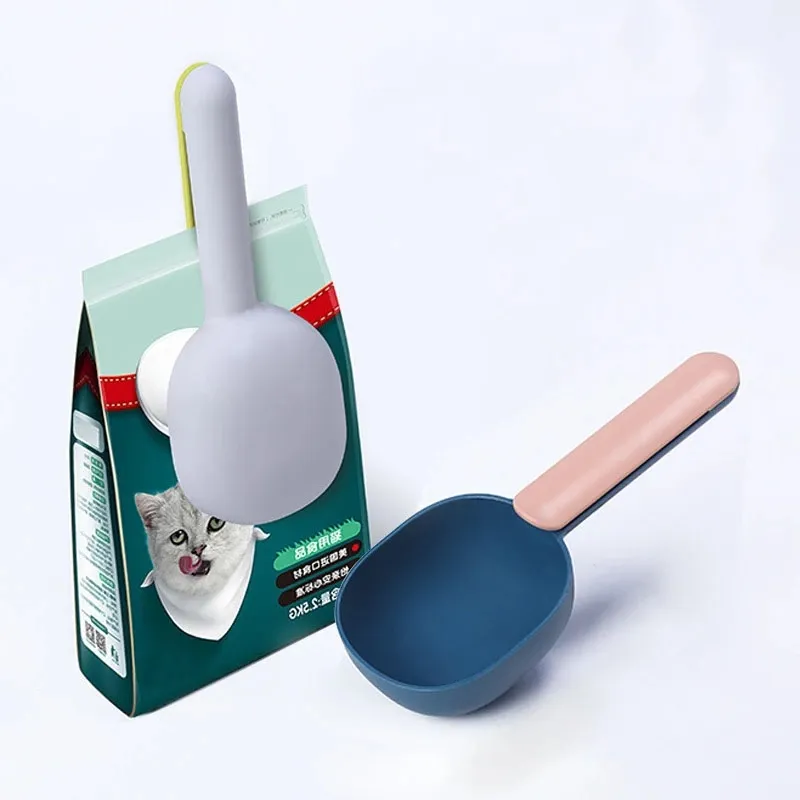 Feeding Spoon with Sealing Bag Clip 3