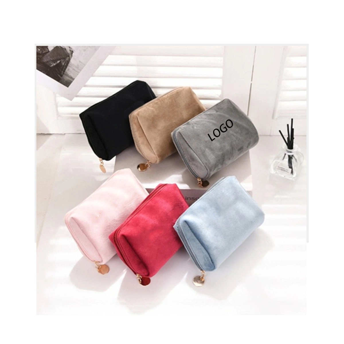Small Velvet Cosmetic Bag 3