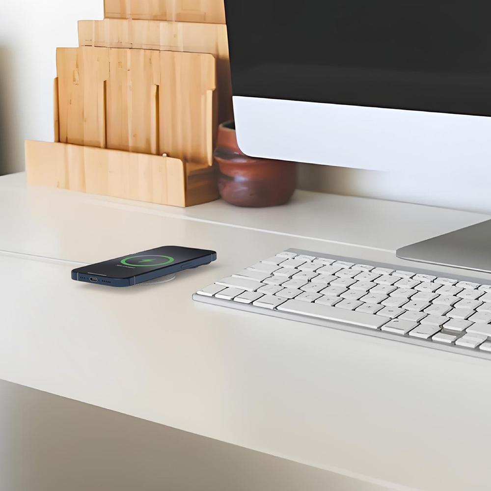 15W Magnetic Wireless Charger & Phone Stand 4