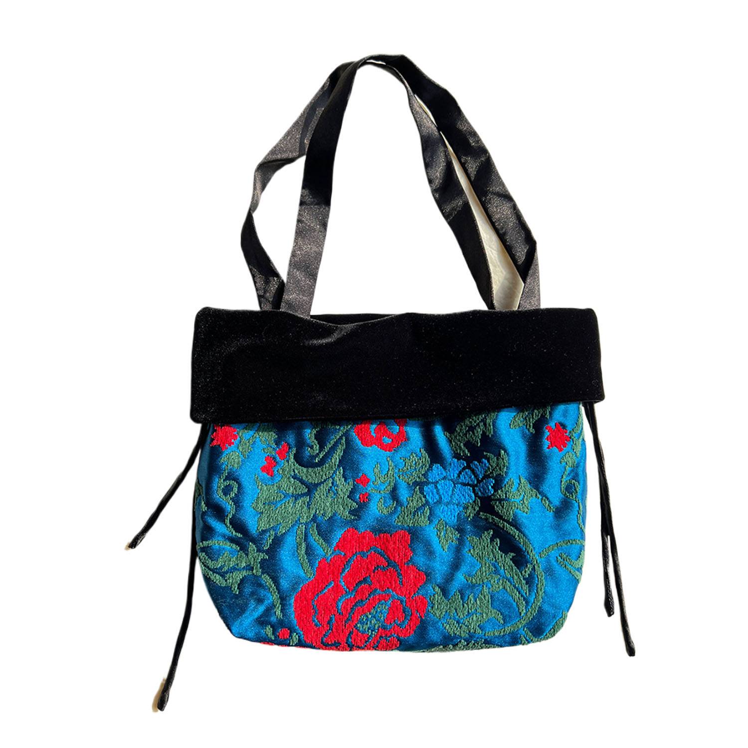 Woman's Velvet Drawstring Bag 16