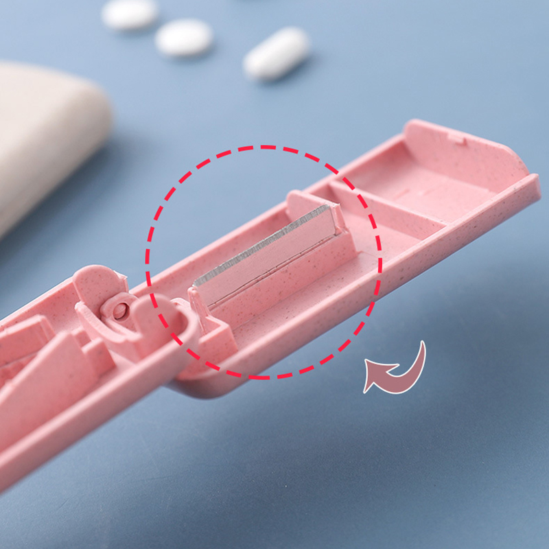 2 in 1 Portable Pill Cutter and Pill Box 2