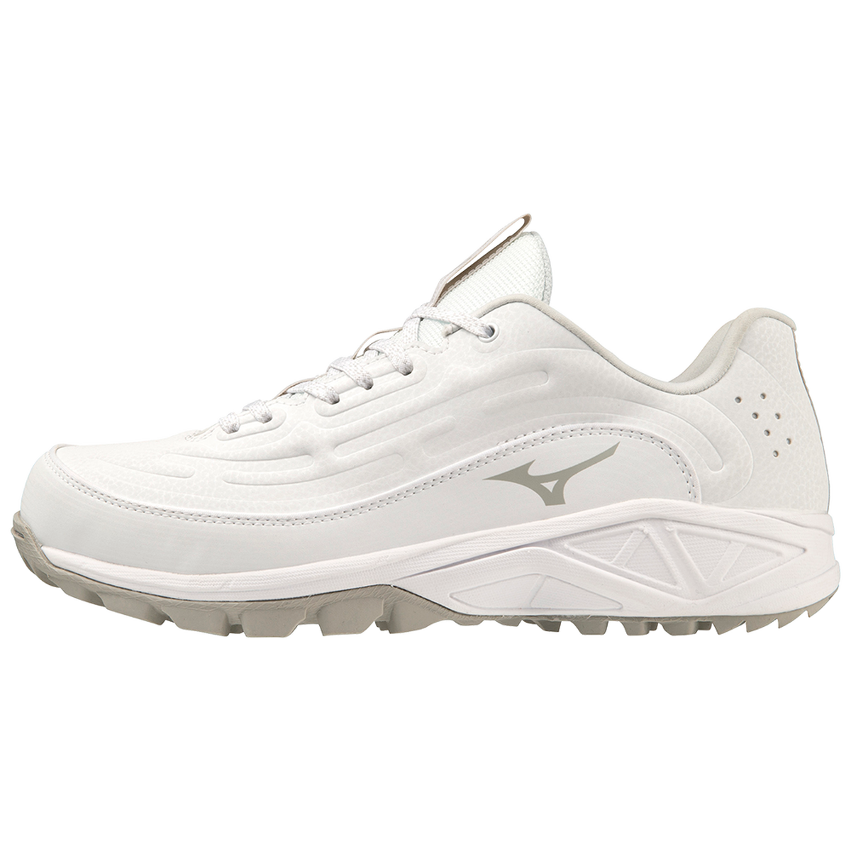 Mizuno Ambition 3 FP Low All Surface Womens Turf Shoe 1