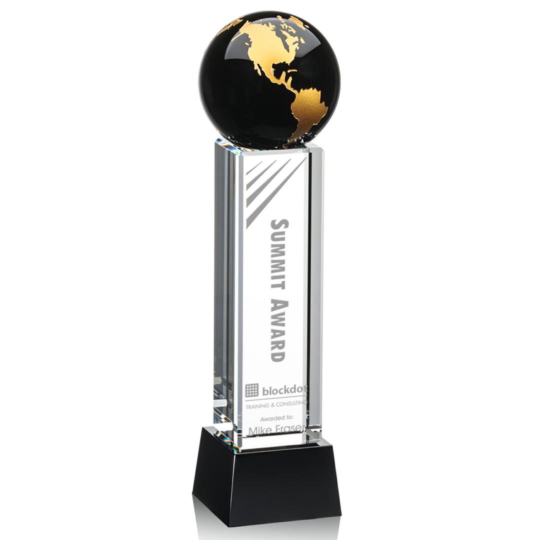 Luz Globe Award on Base - Black/Gold 8