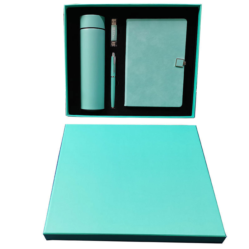 Luxury 4-Piece Office Gift Set 1