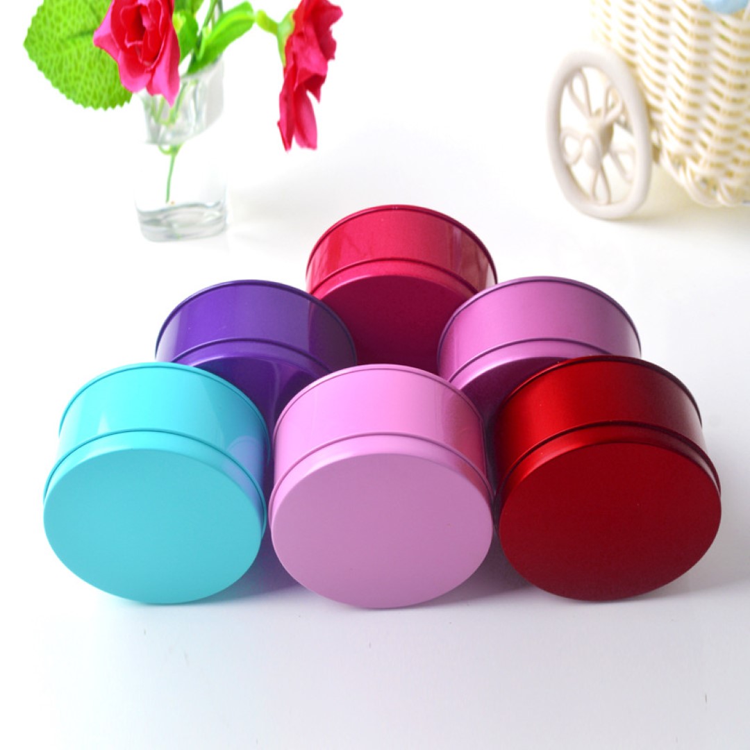 Round Colored Tin 4