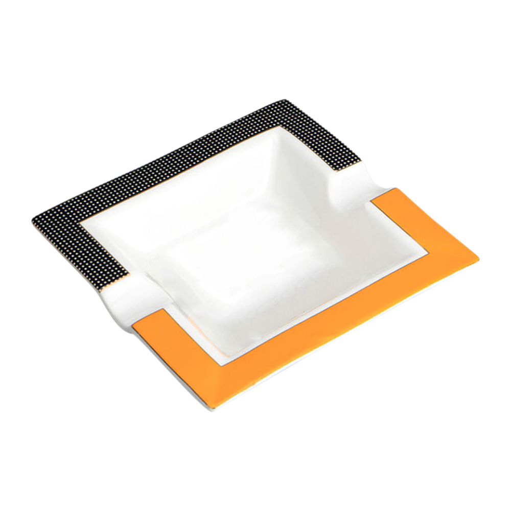2-Finger Ash Tray 3