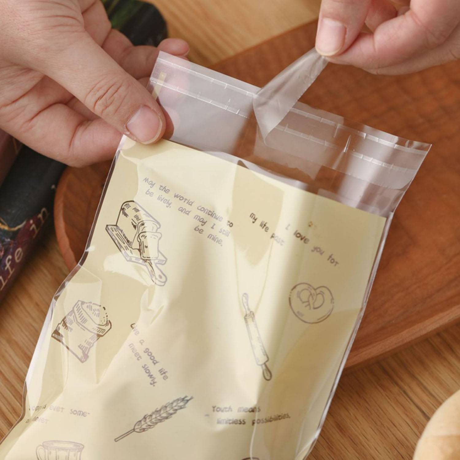 50 Pack Transparent Food-Grade Plastic Bread Packaging Bag 1