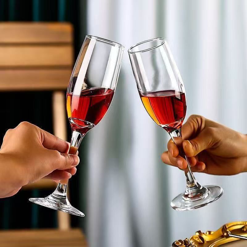 Personalized Champagne Flutes 1