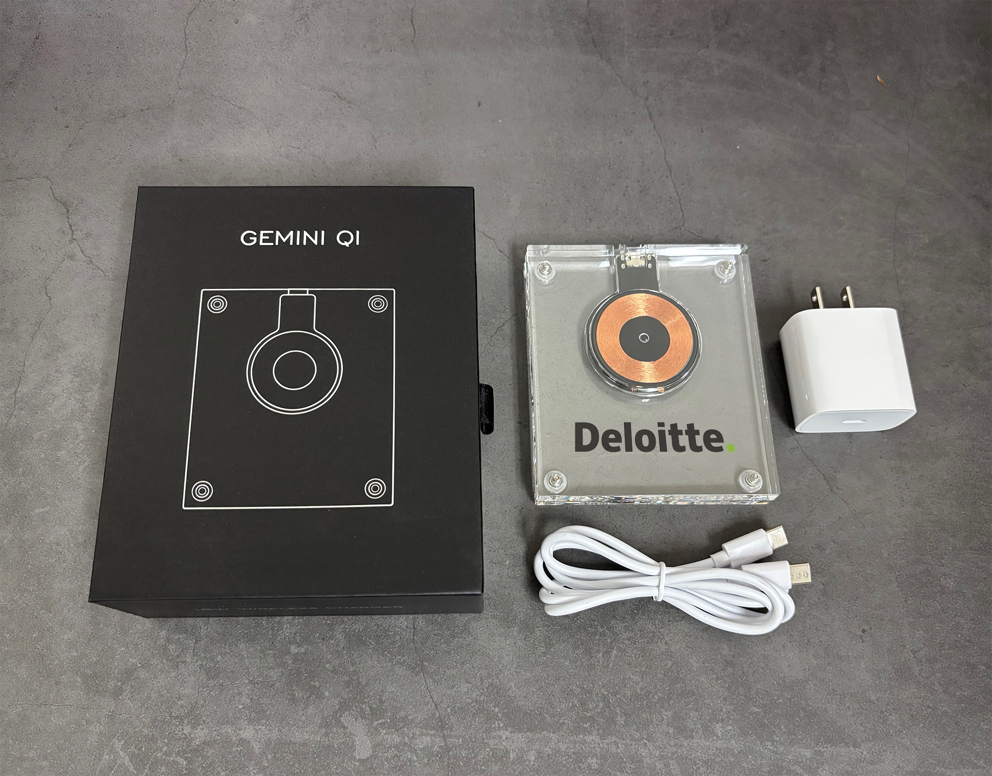 Gemini Qi 2 0 15w Acrylic Wireless Charger