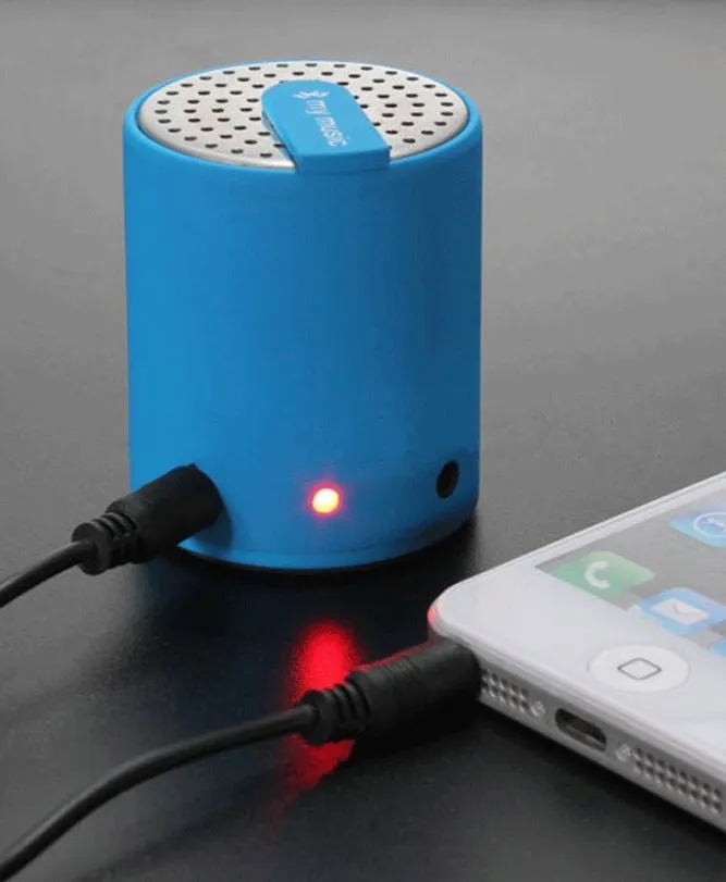 Cylindrical Bluetooth Speaker 2