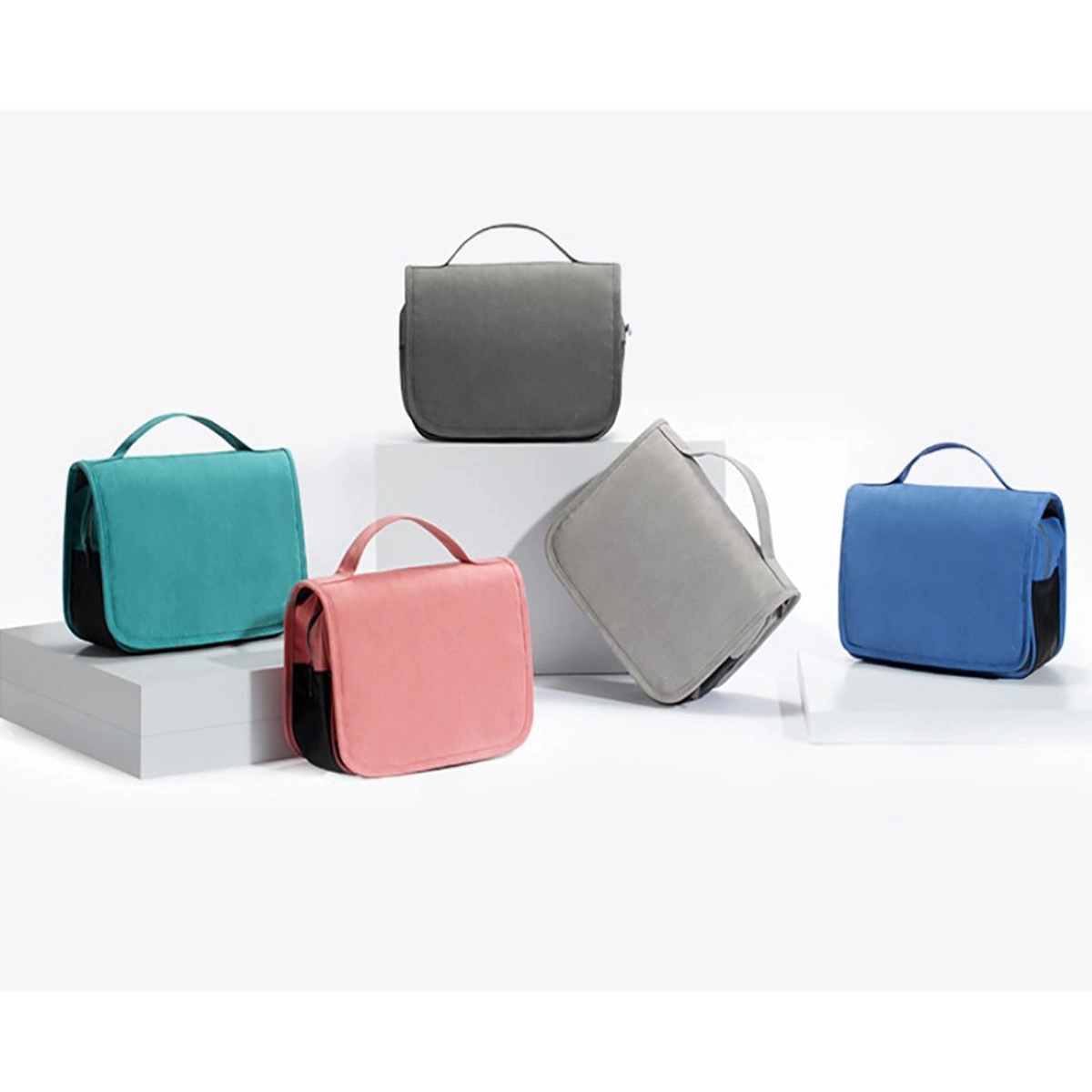 Premium Low Moq Unisex Cosmetic travel Bag 5